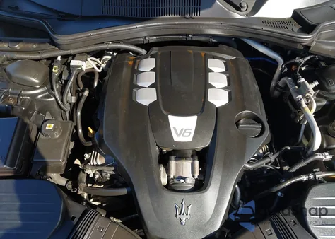 2016 Maserati Ghibli z USA, uszkodzony, nr VIN ZAM57XSA6G1175711